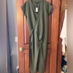 New Jumpsuit in army green